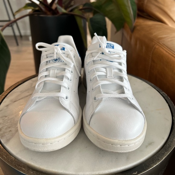 Adidas Stan Smith Shoes - Picture 3 of 6